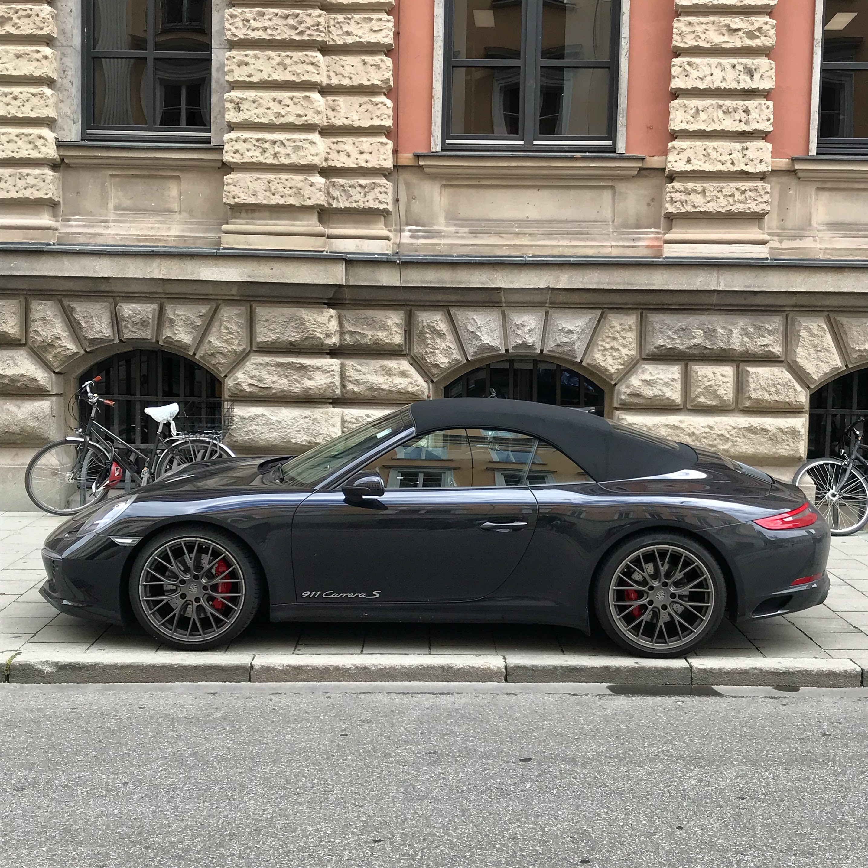 Porsche Carrera S Cabriolet